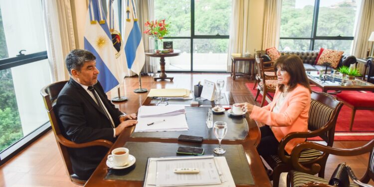 El vicegobernador y la UNT trabajan para preservar el Arsenal Miguel de Azcuénaga como sitio de memoria histórica