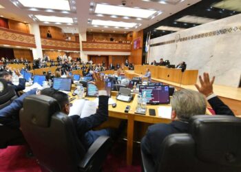 Con un amplio debate, en la HLT se sancionaron varios proyectos