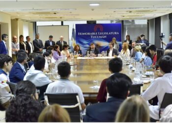 La Legislatura reconoció a estudiantes Tucumanos ganadores de las Olimpiadas de Matemáticas en Chile