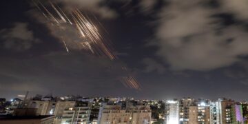 Máxima tensión en Medio Oriente: Irán lanzó un ataque con 181 misiles contra Israel