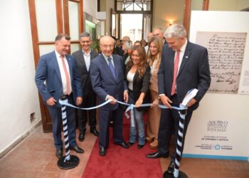 El gobierno celebró con una muestra los 30 años de la Reforma Constitucional del 94