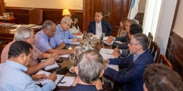 El Gobierno inició su quinta etapa de negociaciones salariales con gremios estatales