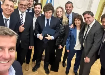 Expulsaron de la UCR a Campero y otros dos diputados que apoyaron los vetos de Milei contra los jubilados y las universidades