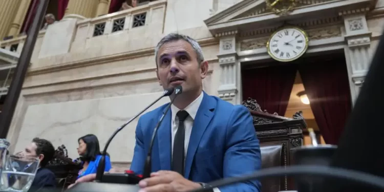 Martín Menem anunció que el oficialismo buscará derogar el aborto legal a partir de 2025