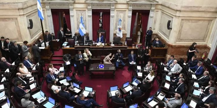 Cuánto cobran los Diputados y Senadores