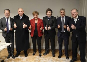 Milei se reunió con el FMI en busca de un nuevo acuerdo para la economía Argentina