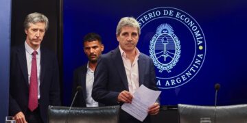 El Gobierno Nacional iniciará un nuevo esquema cambiario con la baja de la tasa de interés