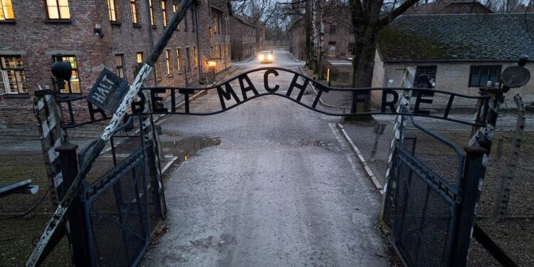 A 80 años de la liberación de Auschwitz: El mundo recuerda el horror del Holocausto