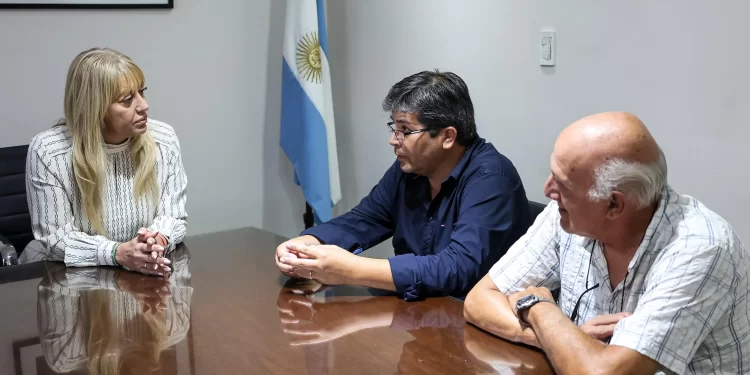 La intendenta Chahla se reunió con taxistas para mejorar el servicio en San Miguel de Tucumán