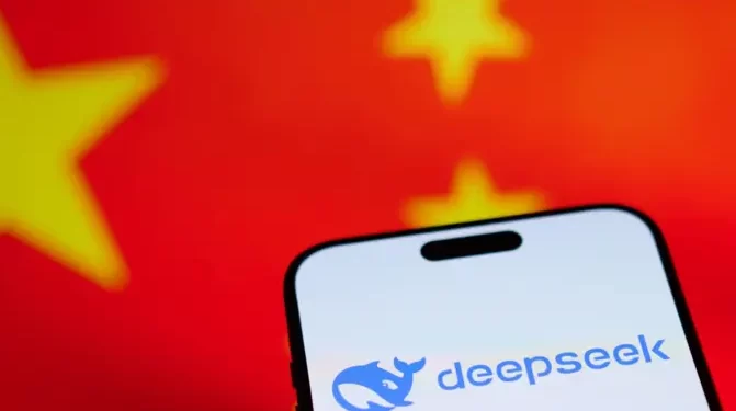 DeepSeek: El chatbot Chino que desafía a ChatGPT y agita el mercado tecnológico
