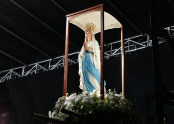 San Pedro de Colalao vivió una noche de fe y esperanza con el cierre de las festividades de la Virgen de Lourdes