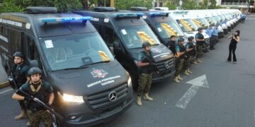 Jaldo entregó equipamiento y vehículos para la Policía y el Servicio Penitenciario de Tucumán