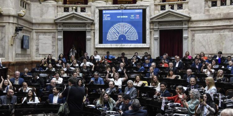 Diputados debaten hoy la Ley de Ficha Limpia