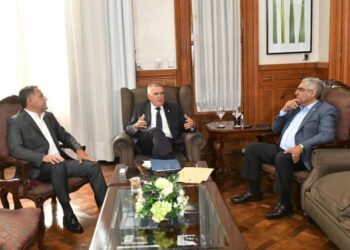 El Gobierno de Tucumán avanza en la negociación paritaria con los gremios estatales