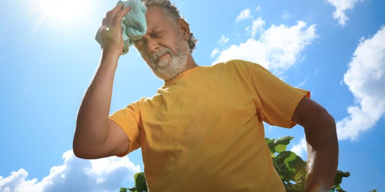 Dolores de cabeza por altas temperaturas: Cómo prevenirlos en la temporada de calor