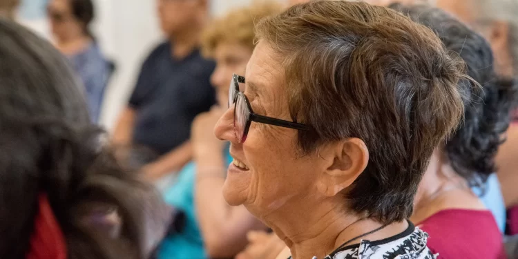 En capital darán un ciclo gratuito de charlas sobre salud mental para adultos mayores