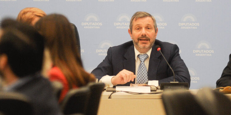 Milei removió al titular del ANSES, Mariano de los Heros, y lo reemplazará con Fernando Bearzi