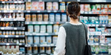 La inflación de febrero fue del 2,4% y acumula un 66,9% en el último año