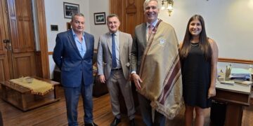 La Escuela de Gobierno de Tucumán firmó un convenio con la Universidad Austral