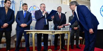 Jaldo tomó juramento a nuevos funcionarios del Poder Ejecutivo Provincial