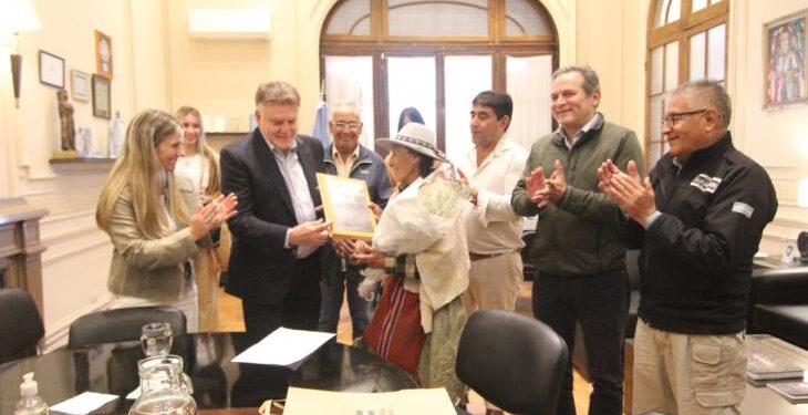 Reconocimiento a la nueva Pachamama en el mes de la mujer