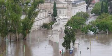 El Gobierno decretó tres días de duelo por las víctimas del temporal en Bahía Blanca