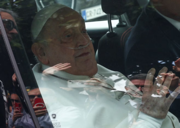 El Papa Francisco estuvo al borde de la muerte, según su médico