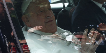 El Papa Francisco estuvo al borde de la muerte, según su médico