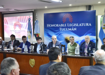 Homenajearon en la Legislatura a los excombatientes de Malvinas