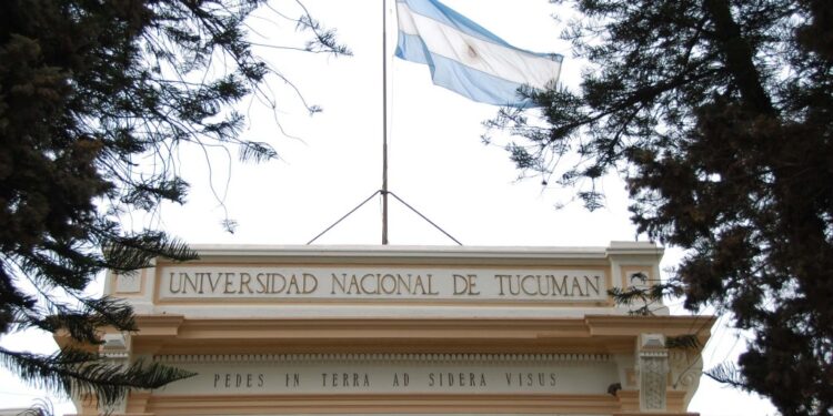 La UNT tiene nuevo Estatuto: La Nación convalidó la reforma universitaria