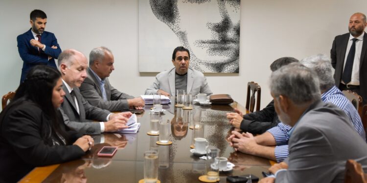 Rechazan el pedido de destitución contra el ministro fiscal