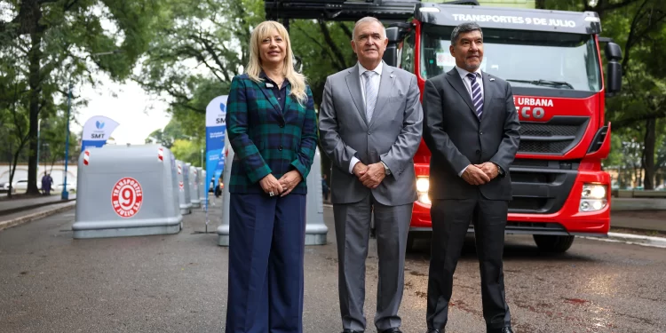 Jaldo, Acevedo y Chahla presentaron nuevos contenedores antivandálicos para mejorar la limpieza urbana