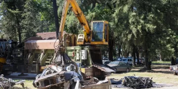 La Municipalidad de San Miguel de Tucumán inicia el proceso de compactación de vehículos en desuso