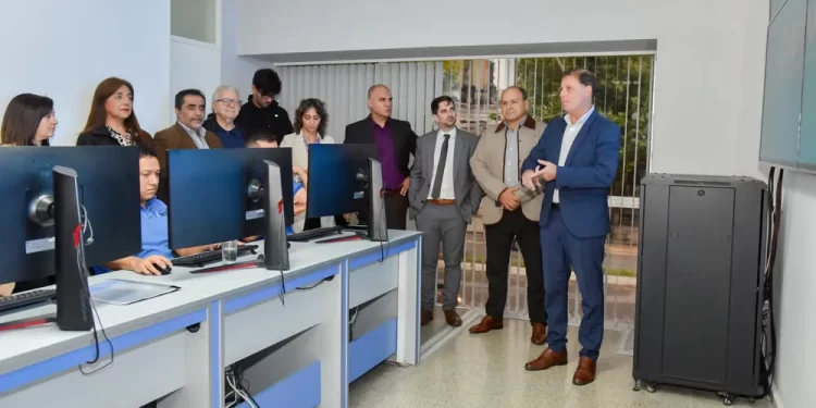 Reunión de la Comisión de Movilidad Urbana del CES para Mejorar el Transporte Público en la Capital