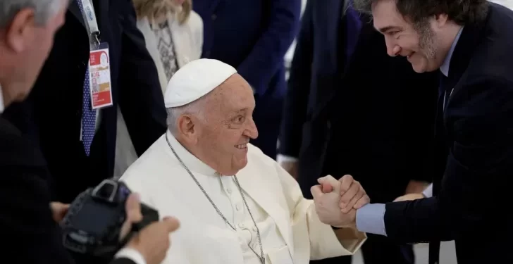 Javier Milei viajará a Roma para asistir al funeral del Papa Francisco