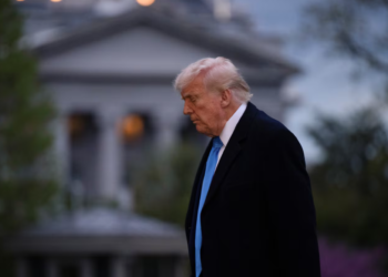 Trump escala la guerra comercial con China y amenaza con aranceles del 50%