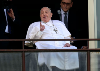 El Papa Francisco reapareció en San Pedro y dio un mensaje sobre la fragilidad humana