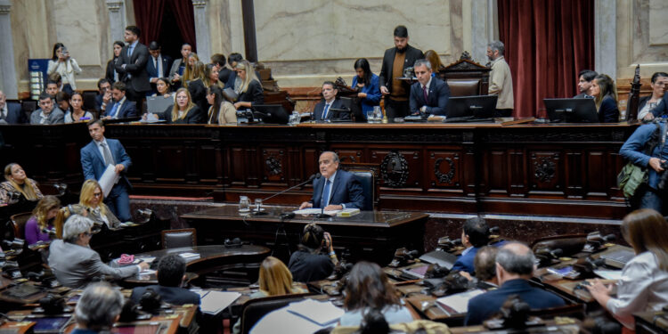 Francos defendió la gestión del Gobierno Nacional ante Diputados