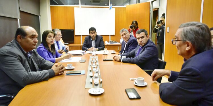 Tucumán impulsa el crecimiento con inversiones en el limón, la minería y la innovación