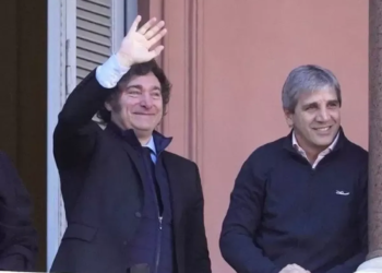 Milei y Caputo viajan a EE.UU. en medio de las negociaciones con el FMI y podría haber un encuentro con Trump