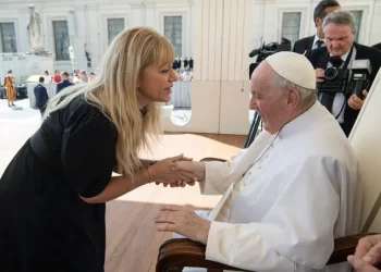 Rossana Chahla despidió al Papa Francisco: “El mundo despide hoy a un hombre que hizo de la fe un puente hacia la esperanza”