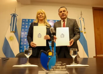 Boleto estudiantil gratuito: Se dio entrega de la SUBE para 7.500 alumnos del interior