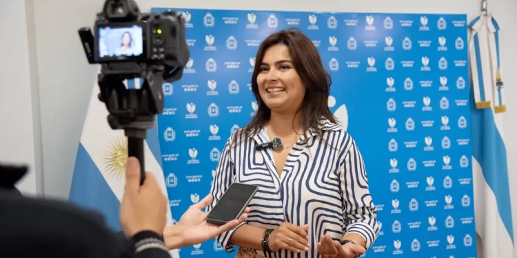 La Cámara de Comercio destacó la entrega gratuita de la SUBE a empleados del sector