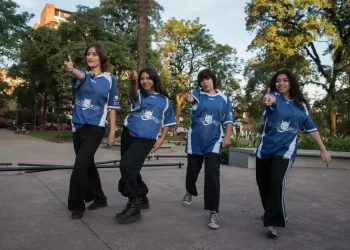 Bailarines de K-pop competirán en Plaza Independencia en un evento gratuito organizado por el Municipio