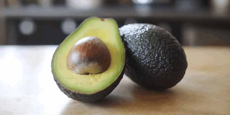 La palta y su impacto en el hígado: Qué dicen los expertos sobre sus beneficios y riesgos