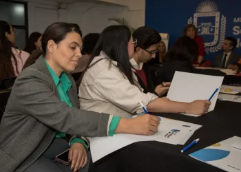 El CES Joven puso en agenda la salud mental en los adolescentes y jóvenes Tucumanos