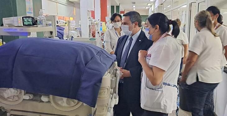 Histórica cesárea en Tucumán: Nacio un bebé de 840 gramos tras una compleja intervención médica