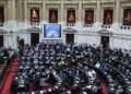 En Diputados la oposición logró avances en universidades y salud, pero la sesión terminó entre insultos y empujones
