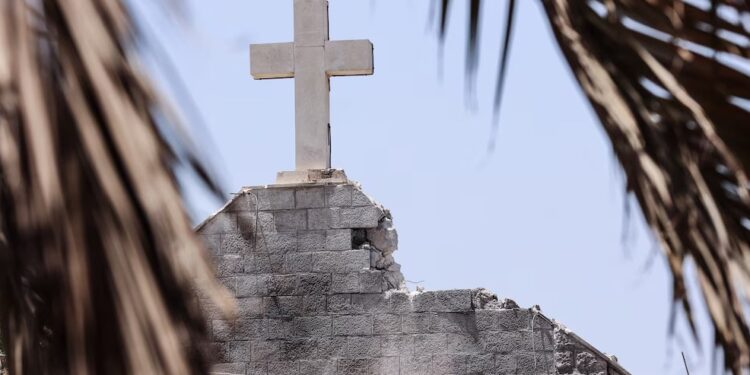 El Gobierno argentino repudió el ataque a la iglesia católica en Gaza