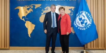 El FMI aprobó la revisión técnica del acuerdo y se prepara para girar US$2.000 millones a la Argentina